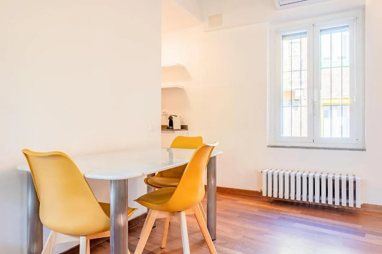 Appartamento Le Guglie In Piazza Castello - Centro Storico Milan Apartment